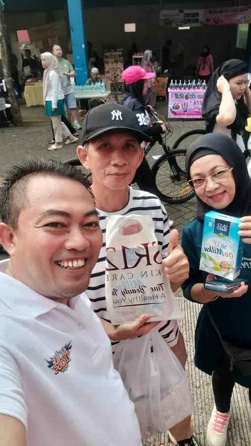 Aktivitas penjualan langsung bersama mitra